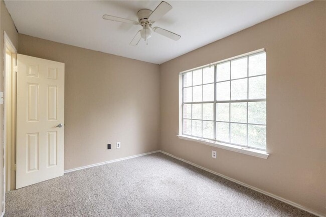 Building Photo - Charming Pflugerville Home