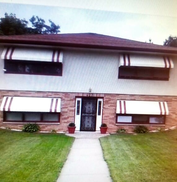 Side by Side Duplex - 427 20th Ave S