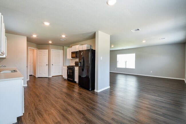 Building Photo - 11072 N Lake Mist Ln