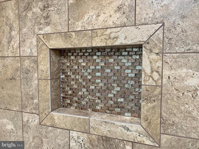 shower shelf - 3415 Mount Pleasant Ave