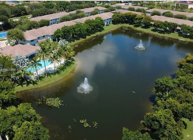 Building Photo - 1916 Alamanda Way