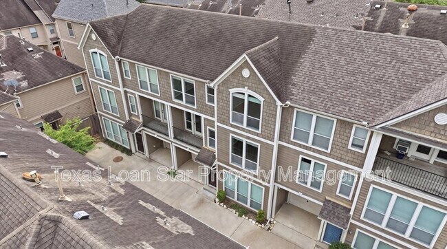 Building Photo - 1507 Sutton St