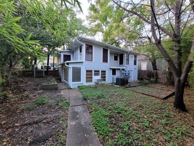 Building Photo - 1705 West Ave