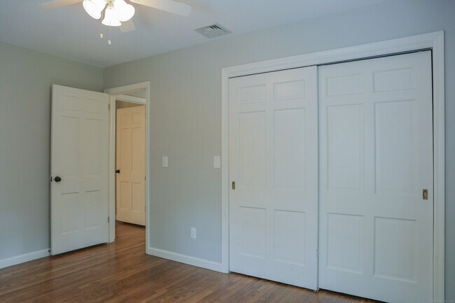 Building Photo - 161 Foggwood Rd