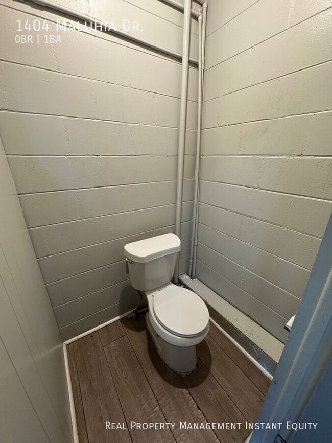 Building Photo - 1404 Maluhia Dr