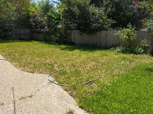 Building Photo - 5519 Caversham Dr