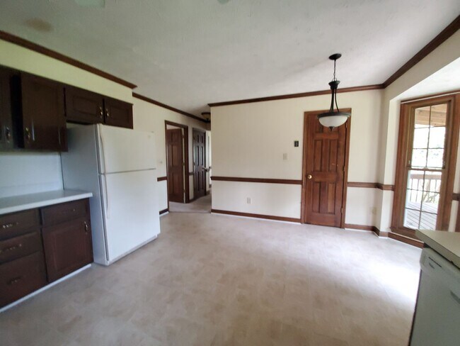 Building Photo - 3508 Gowan Ln