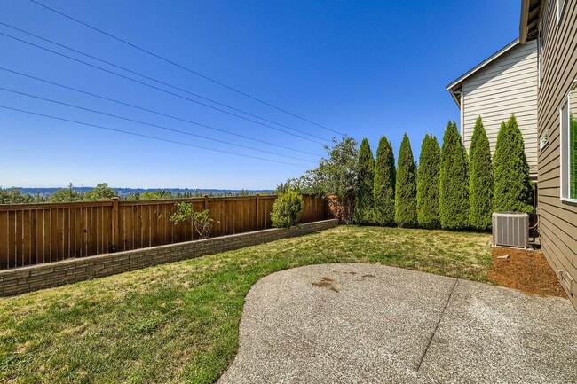 Building Photo - Beautifully Finished 4 Bed 2.5 Bath Bothel...