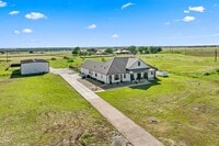 Building Photo - 251 Willow Moon Ranch Rd