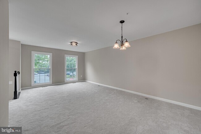 Building Photo - 8101 Chelaberry Ct