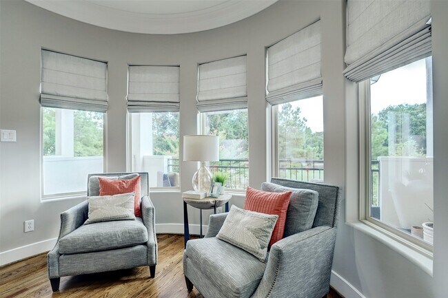 Building Photo - 6310 Taggart St