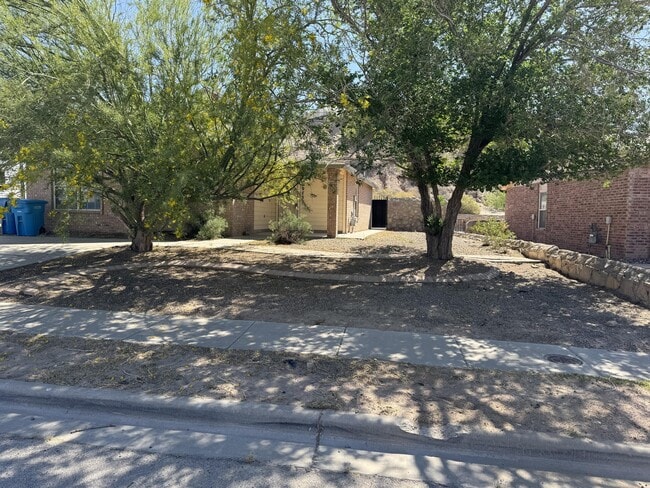 Primary Photo - 10751 Thunder Rd