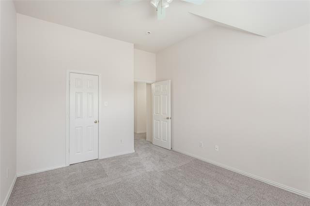 Building Photo - 915 Falcon Trail