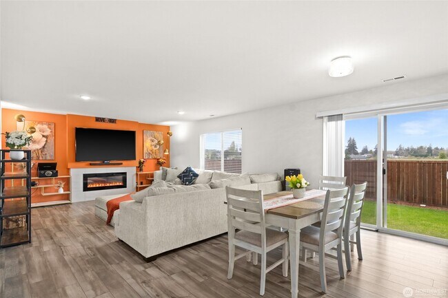 Building Photo - 15153 Prescott Lp SE