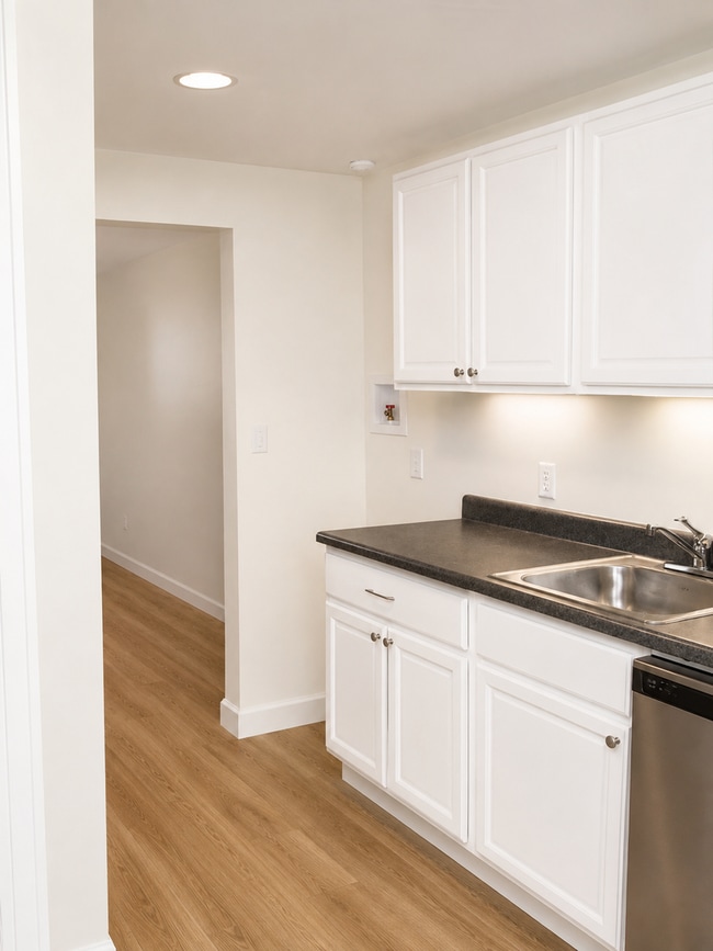 Building Photo - 4750 W 46th Ave