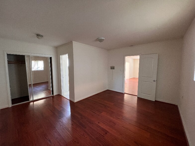 Building Photo - 158 S Bonnie Ave