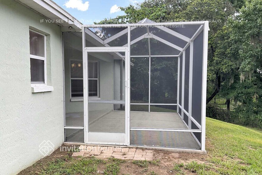 Building Photo - 6257 Napa Dr