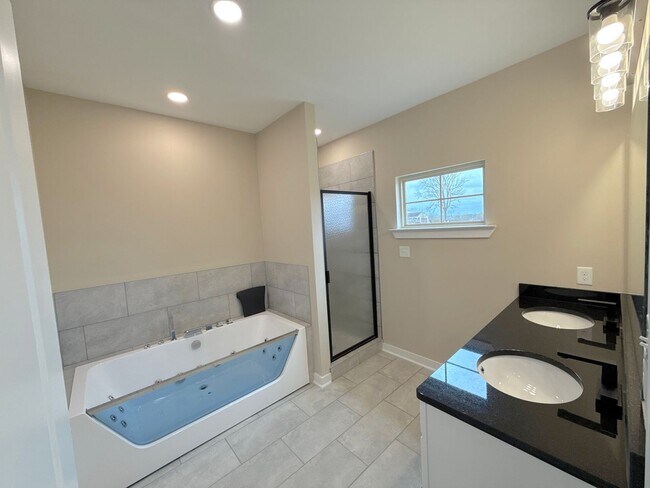 Building Photo - 2828 Epping Way Dr