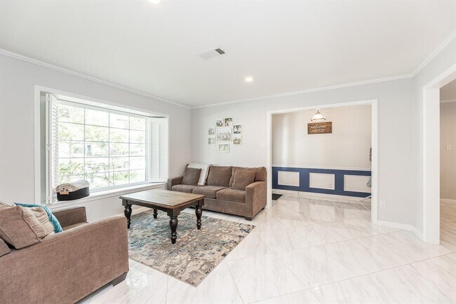 Building Photo - 14531 Bramblewood Dr