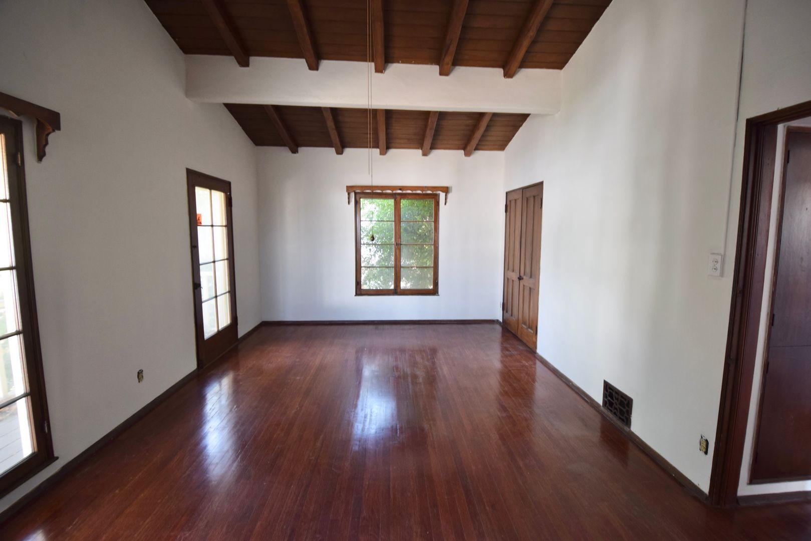 Building Photo - 1008 Orange Grv Ave