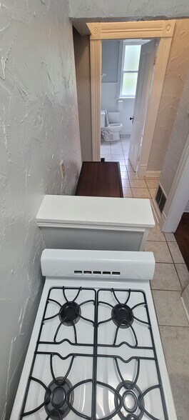 Cook area - 59 E Duncan St