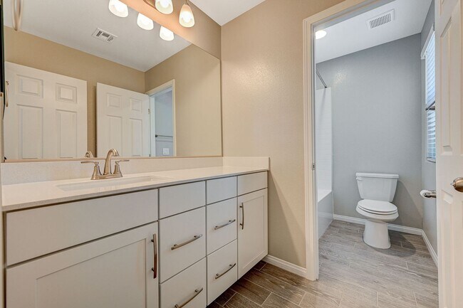 Building Photo - MODERN 2 Story, 3 Bedroom Home near Aliante!