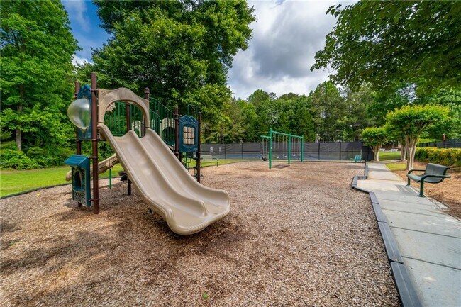 Building Photo - 313 Oak Hill Ln