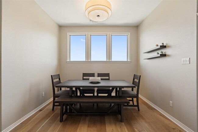 Building Photo - 21803 Briarcliff Dr