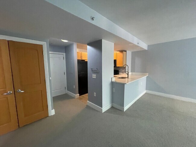 Building Photo - Spacious Efficiency with Modern Amenities, SW Waterfront Location, Fitness Room, Pool and Concier...
