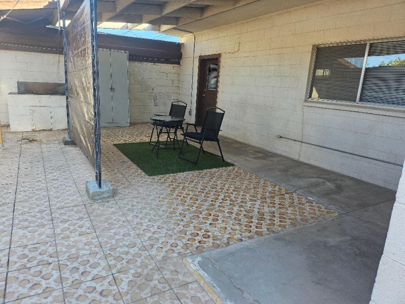 Building Photo - 1905 W 16th Pl