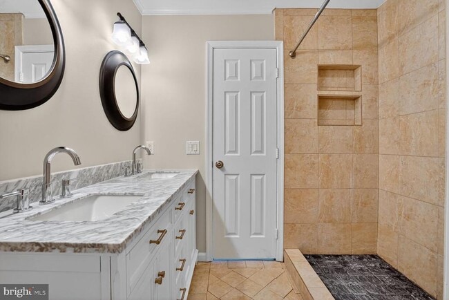 Building Photo - 6836 Kerrywood Cir