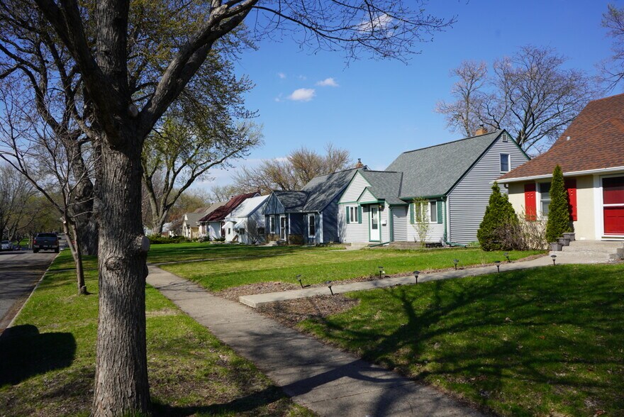 Building Photo - 2835 Edgewood Ave S