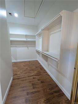 Building Photo - 42057 Parkmont Dr