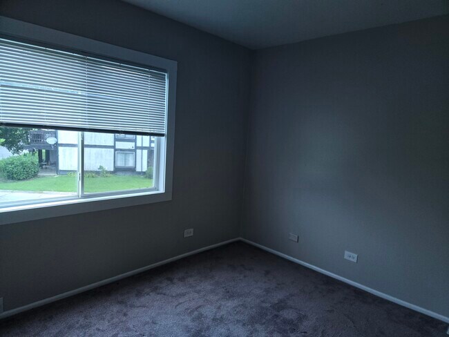 Building Photo - 748 Manteca Ct