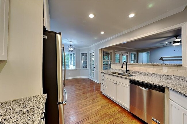 Building Photo - 2427 Brookvine Ln