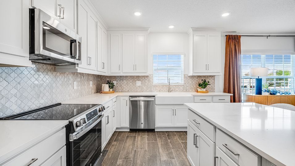 Building Photo - 4510 S Manhattan Ave