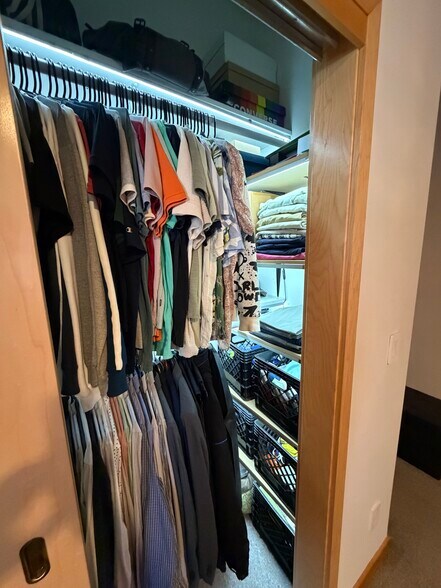 Building Photo - 523 S 9th St