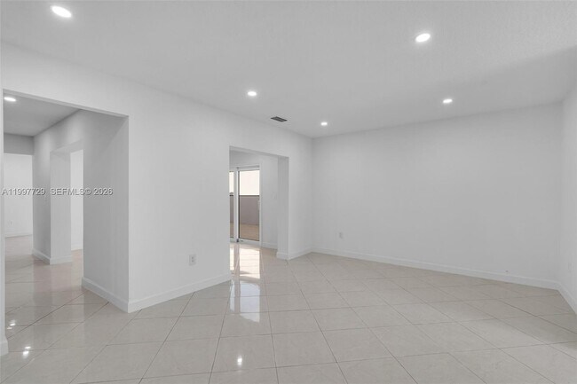 Building Photo - 14755 SW 82nd Terrace