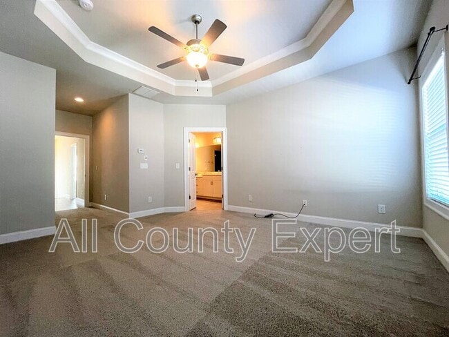 Building Photo - 113 Laurel Crst Aly