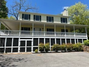 Building Photo - 4 bedroom located in Paint Bank, VA!
