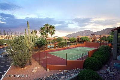 Building Photo - 6651 N Campbell Ave