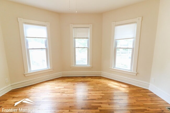 Building Photo - 1000 Leavenworth St