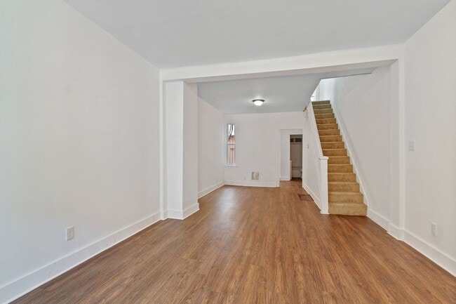 Building Photo - Coming Soon! Spacious 4 Bedroom, 1.5  Bath...