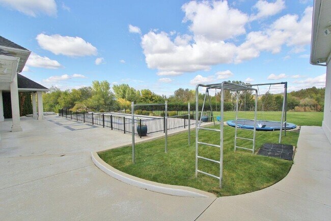 Building Photo - Immaculate & Captivating Home in Lexington Hills