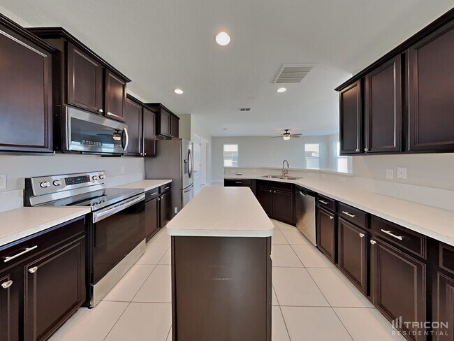 Building Photo - 509 Kestrel Dr