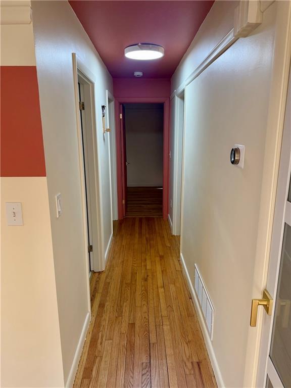 Building Photo - 3 Wood Rd