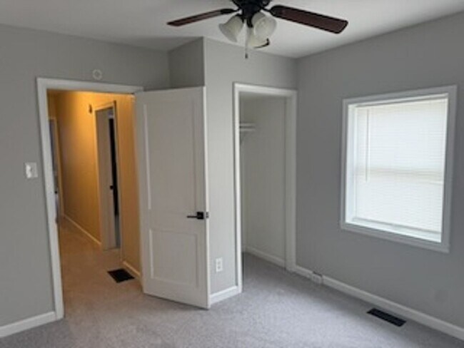 Building Photo - Great updated 3 Bedroom Row home in Manayunk for rent $2,200/month