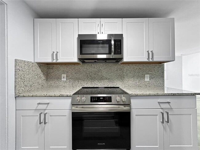 Building Photo - 3006 E Idlewild Ave