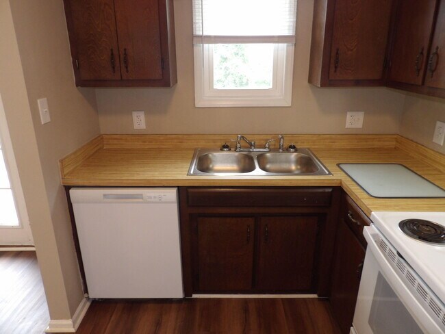 Building Photo - 218 Centennial Dr