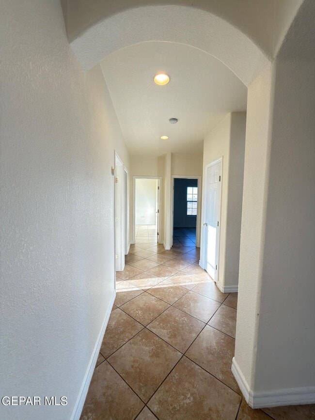 Building Photo - 5466 Buffalo Creek Dr